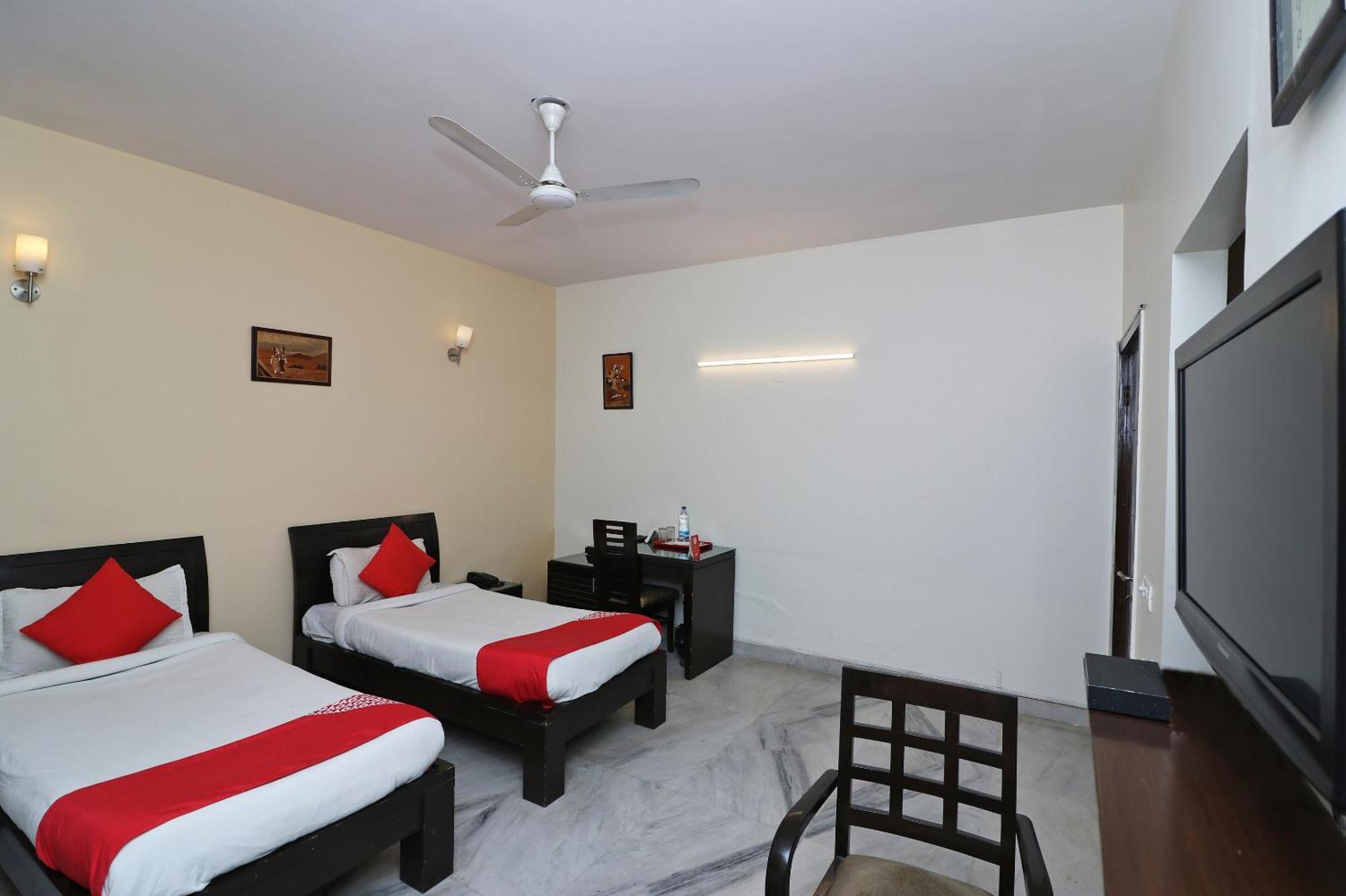 Hotel O Aravali Residency Gurgaon Luaran gambar